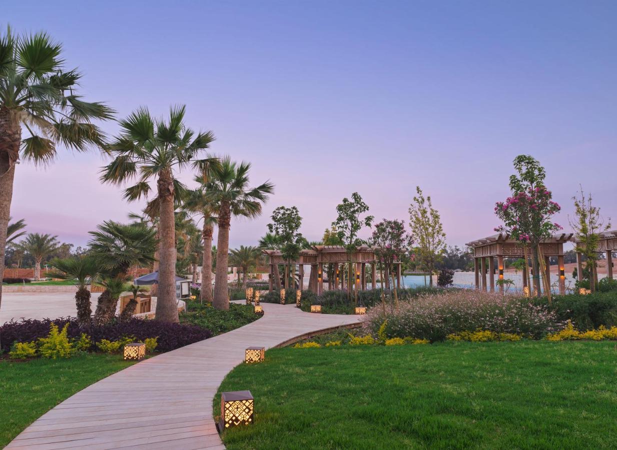 City Of Dreams Mediterranean - Integrated Resort, Casino & Entertainment 利马索尔 外观 照片 The Village