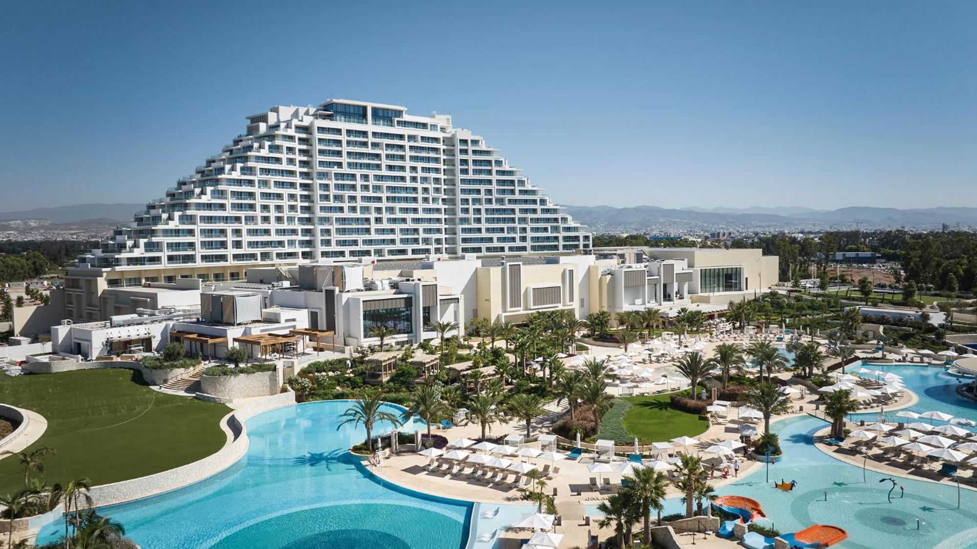 City Of Dreams Mediterranean - Integrated Resort, Casino & Entertainment 利马索尔 外观 照片 The Atlantis Resort