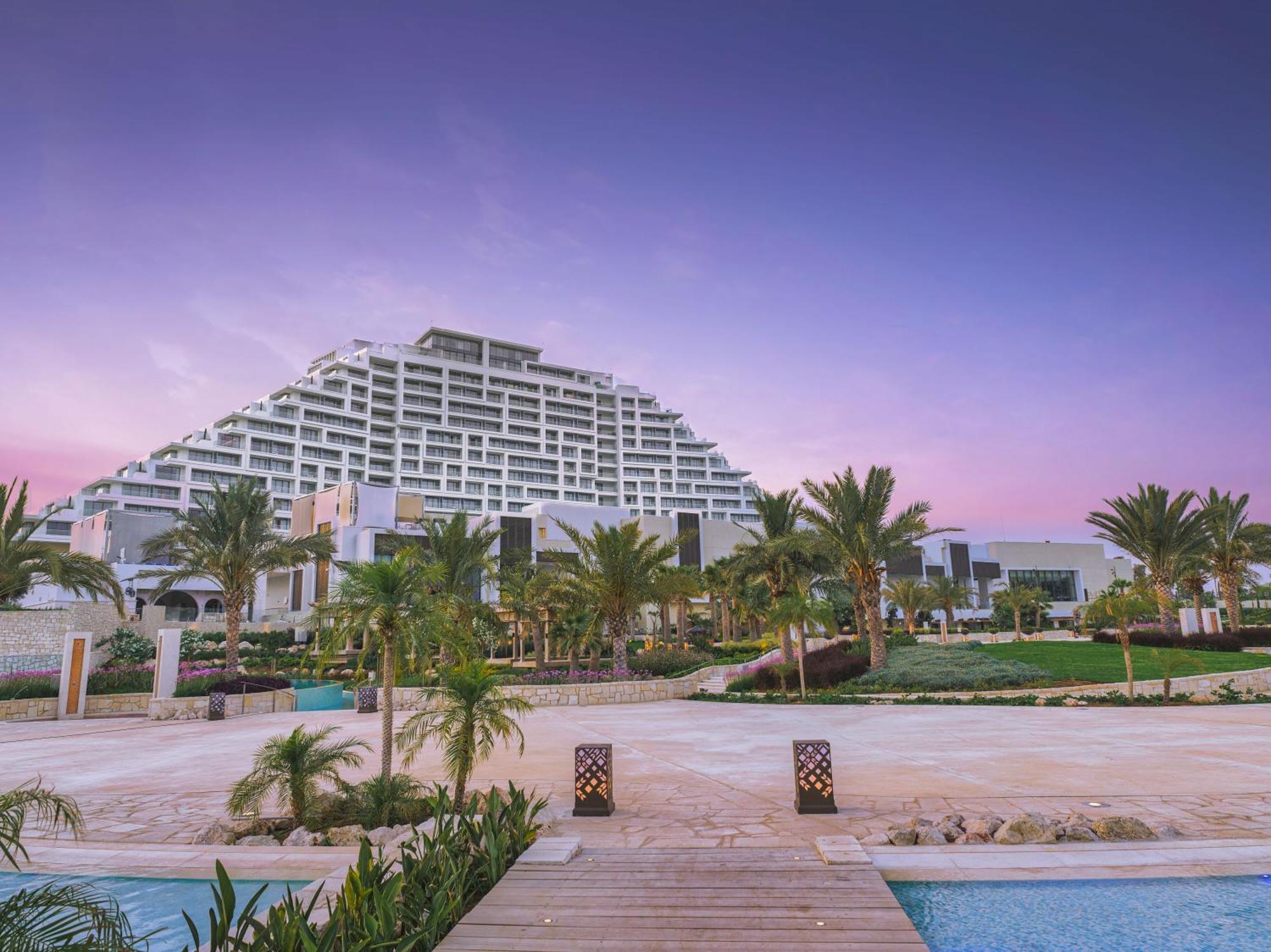 City Of Dreams Mediterranean - Integrated Resort, Casino & Entertainment 利马索尔 外观 照片 Hilton Sharm El Sheikh Resort