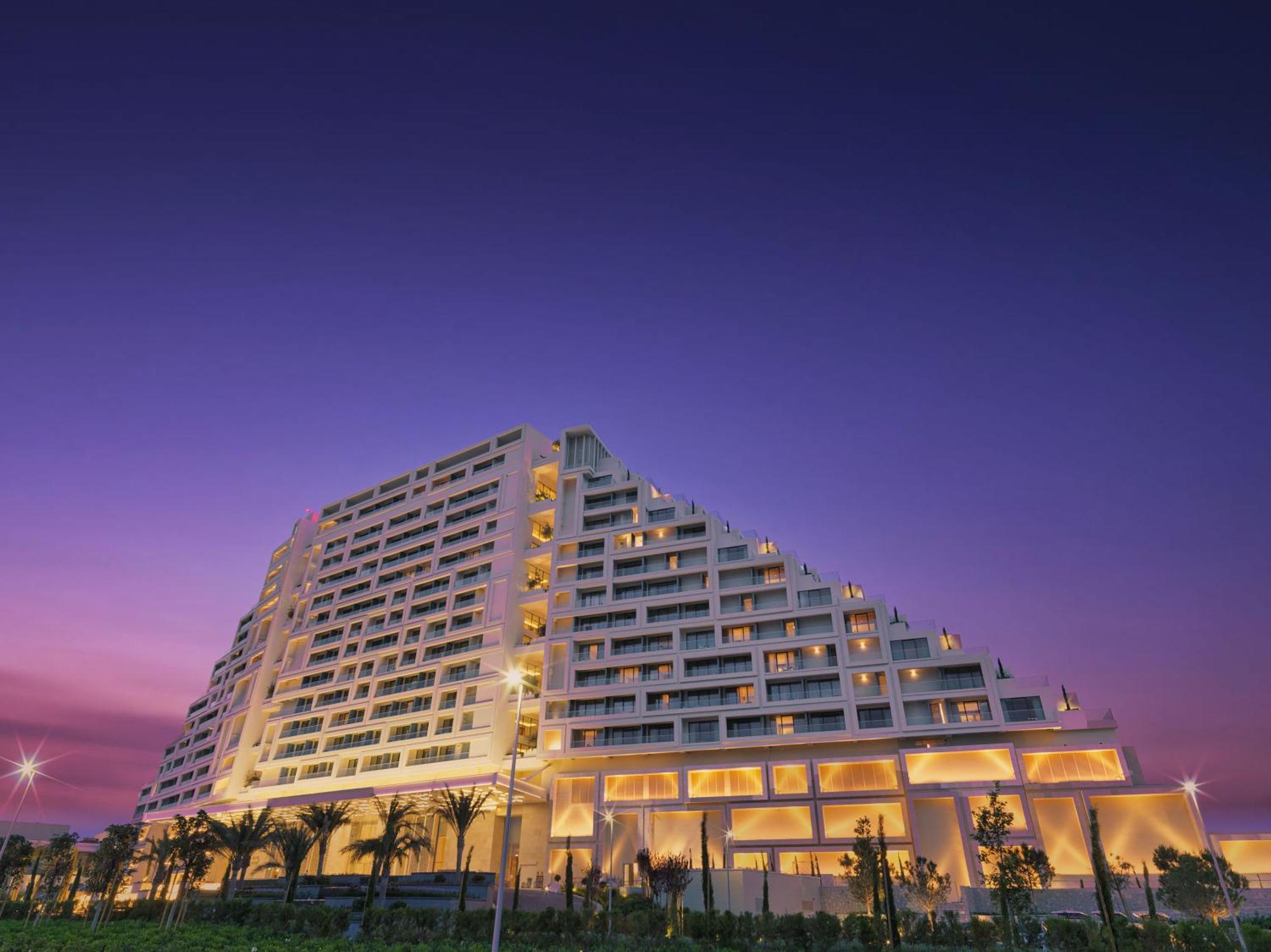 City Of Dreams Mediterranean - Integrated Resort, Casino & Entertainment 利马索尔 外观 照片 The Royal